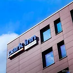 Park By Radisson מלון