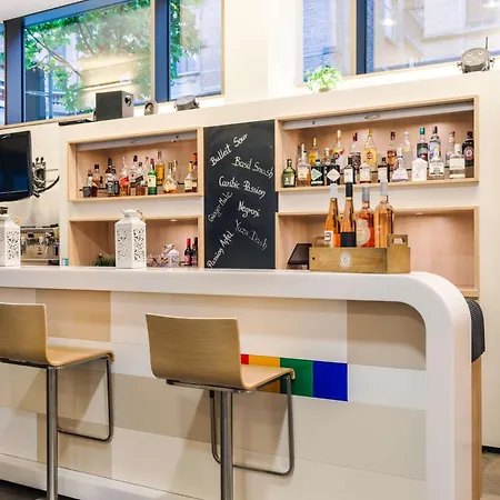 بارك باي راديسون 4*