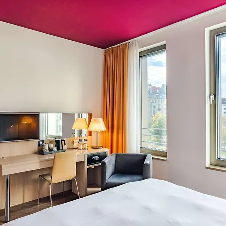 酒店 斯图加特雷迪森公园酒店 4*