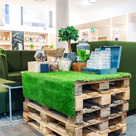 斯图加特雷迪森公园酒店 4*