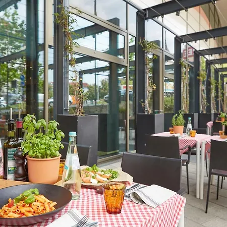 斯图加特雷迪森公园酒店